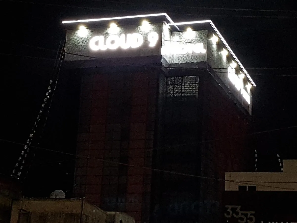 موتيل Gimhae فندق كلاود 9